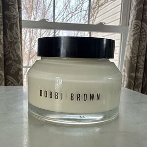 Bobbi Brown Vitamin Enriched Face Base